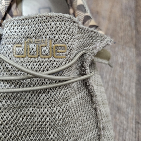 Hey Dudes - Picture 2 of 5